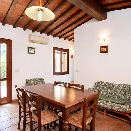 Casina Di Rio Marina 펜션